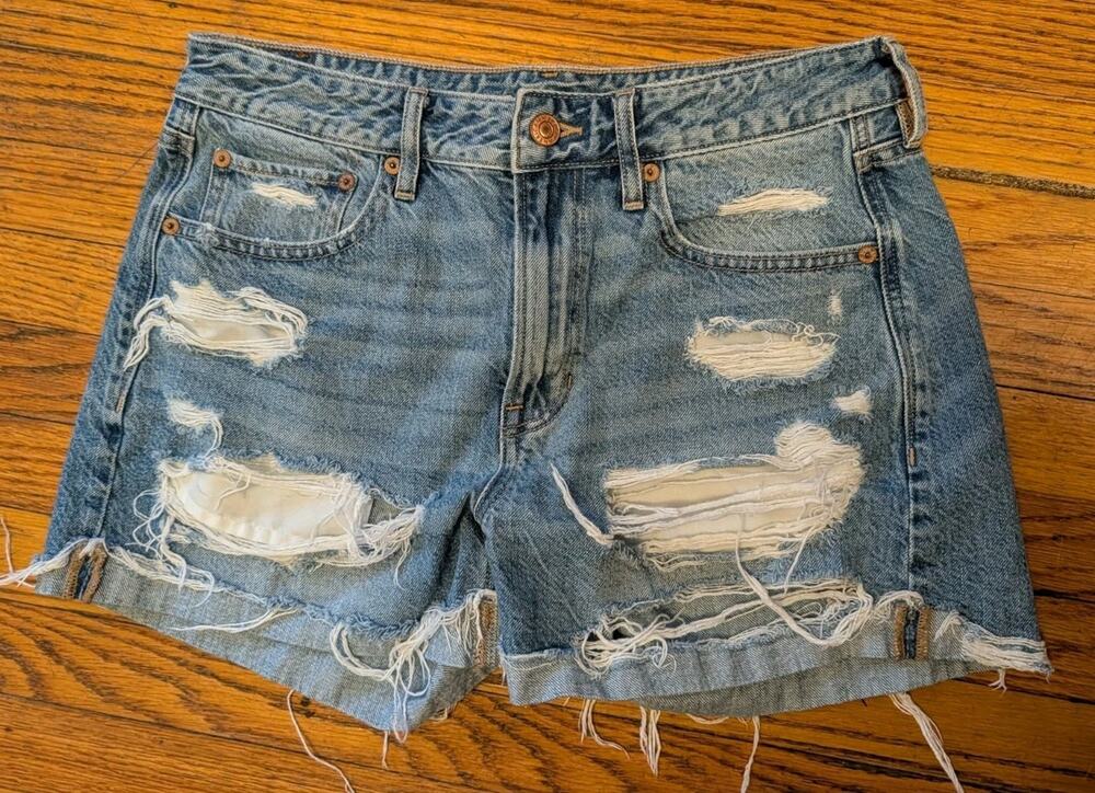 American Eagle Tomgirl Short Denim Jean Distressed Shorts Women's 6